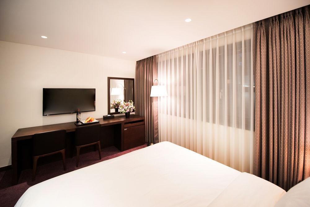 Hotel Travelodge Myeongdong Hall