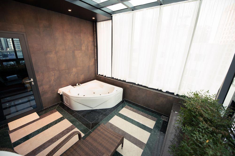 Hotel Travelodge Myeongdong Hall