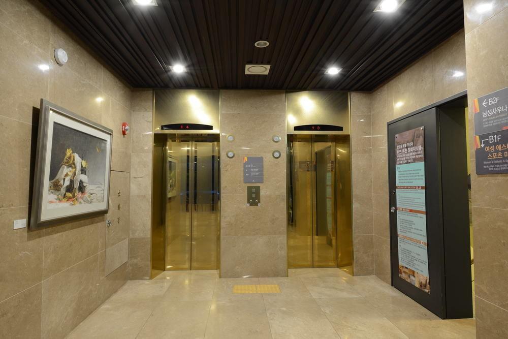 Travelodge Myeongdong Hall Hotel Seoul